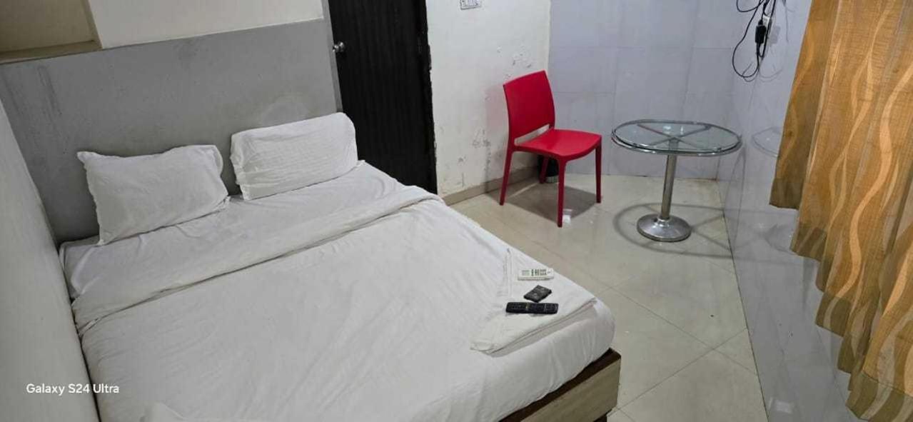 Hotel O Sargam Lodging And Boarding Ulhasnagar Exterior photo