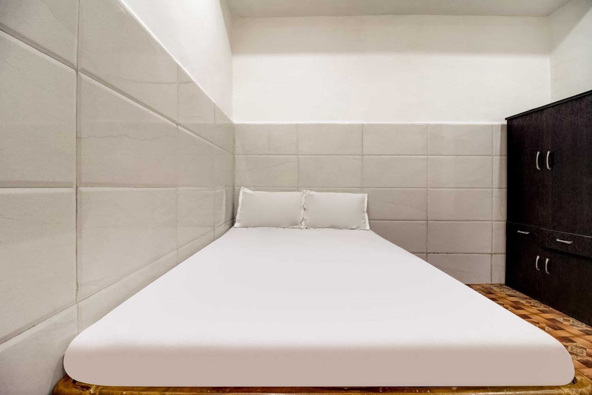 Hotel O Sargam Lodging And Boarding Ulhasnagar Exterior photo